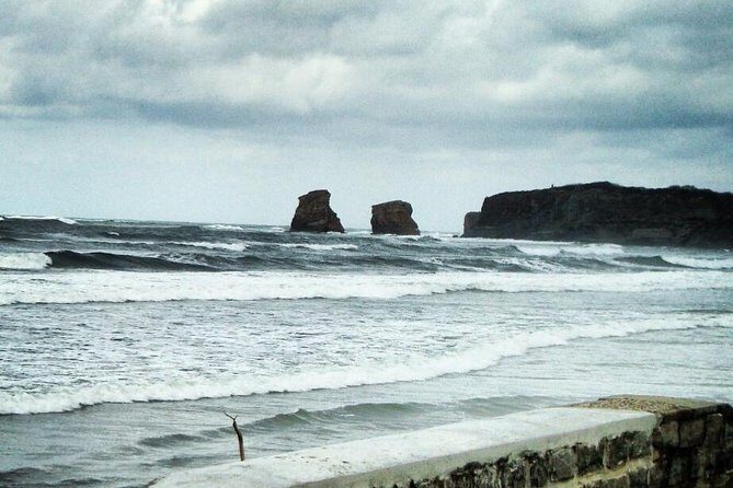 Biarritz & La Côte Basque Private tour - Hondarribia’s Historic Center: Medieval Walls and Two Neighborhood Feelings