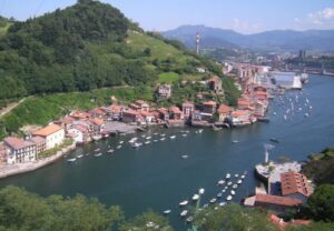 Camino de Santiago hike in San Sebastian - Up to Mount Ulia: a natural balcony above the Cantabrian Sea