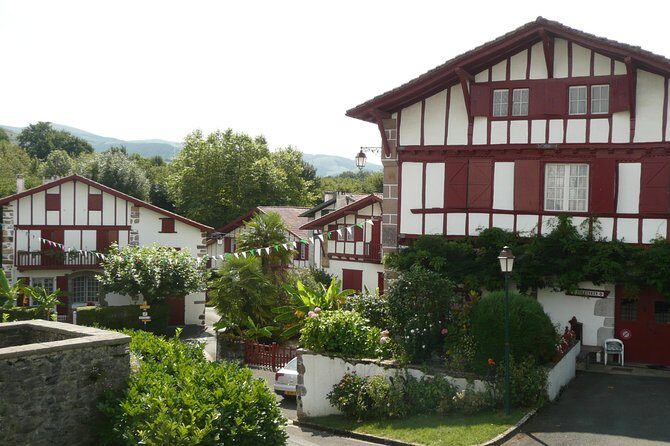 French-Basque Countryside Private tour Discover the hidden beauty of Pyrenees - Pick-up, Timing, and How to Prepare for a 7–8 Hour Day