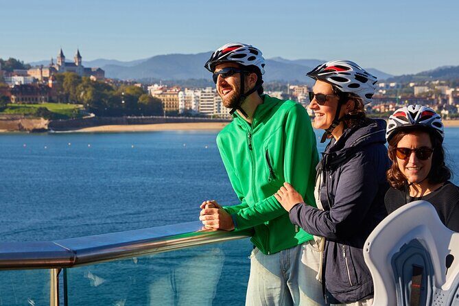 Private San Sebastian Bike Tour - Kursaal and the old-vs-new city divider