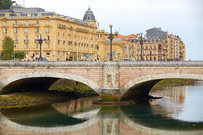 Private San Sebastian City Walking Tour - Parte Vieja and the Old Town feel: walk, pause, notice