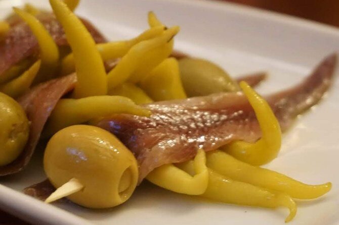 Private San Sebastian Pintxos Tour with Local Guide - Price and logistics: should a private tour feel worth $272.74?