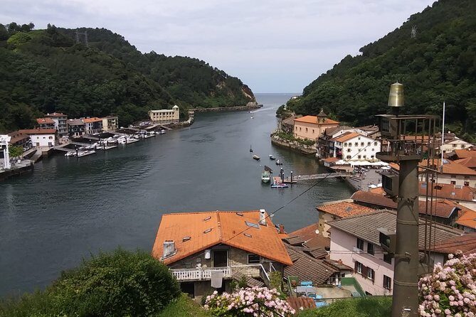 Private Tour Hondarribia, San Juan & San Pedro from San Sebastian - Jaizkibel viewpoints: the Bidasoa River and semi-wild sheep (Stop 2)