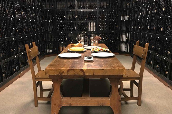 Rioja Wineries and Laguardia Tour with Picnic from San Sebastian - Stop 1: Bodegas y Viñedos Gómez Cruzado in Haro (The Traditional Rioja Lesson)
