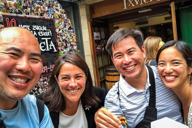 San Sebastián Food & History Tour: Dinner with a Local Twist - Parte Vieja pintxos and tapas: where your dinner really happens