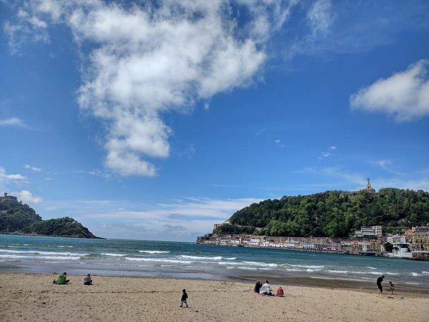 San Sebastián: Live the city like a local, no tourist traps - Where the Tour Starts: Hotel María Cristina as Your Anchor Point