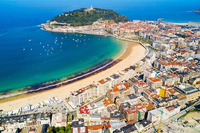 San Sebastian : Private Custom Walking Tour With A Guide - How private and custom really changes the experience