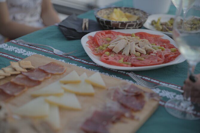 San Sebastian Private Sailing trips & Socioeducational boat tours - Who This Private Sailing Trip Fits Best